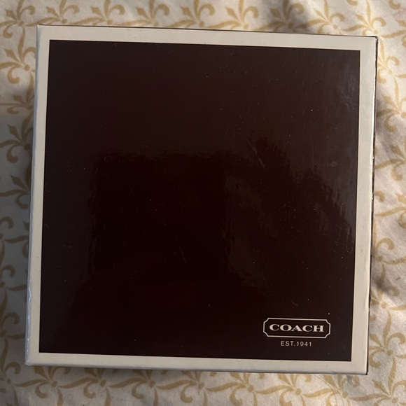 Coach silver bangle with clip closure - Picture 2 of 6